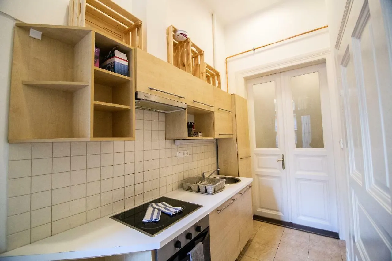 Cheerful And Cozy 2 Bedrooms 2 Bathrooms Apartment With Top Location Budapest Hungary