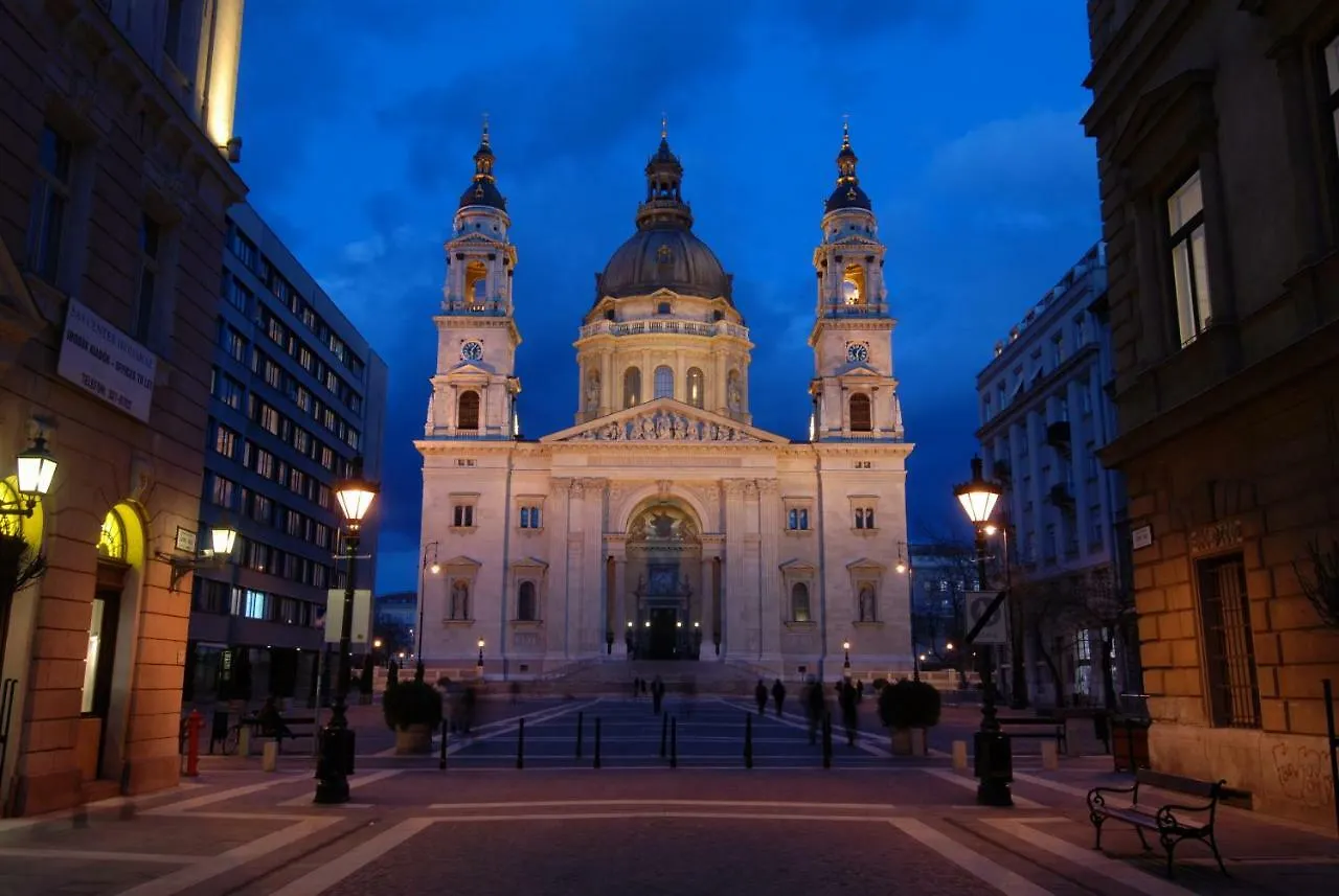 Cheerful And Cozy 2 Bedrooms 2 Bathrooms Apartment With Top Location Budapest 0*,  Ungheria