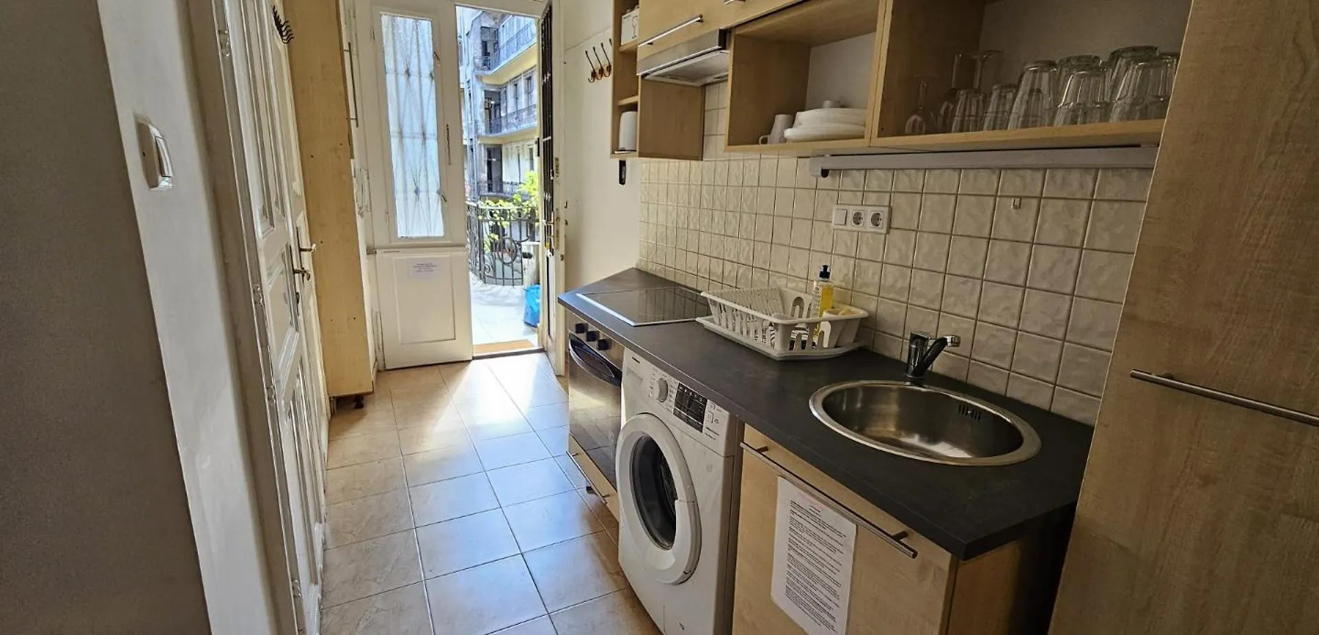 Very Central Apartment- 2 Bedrooms And 2 Bathrooms Budapest 0*,