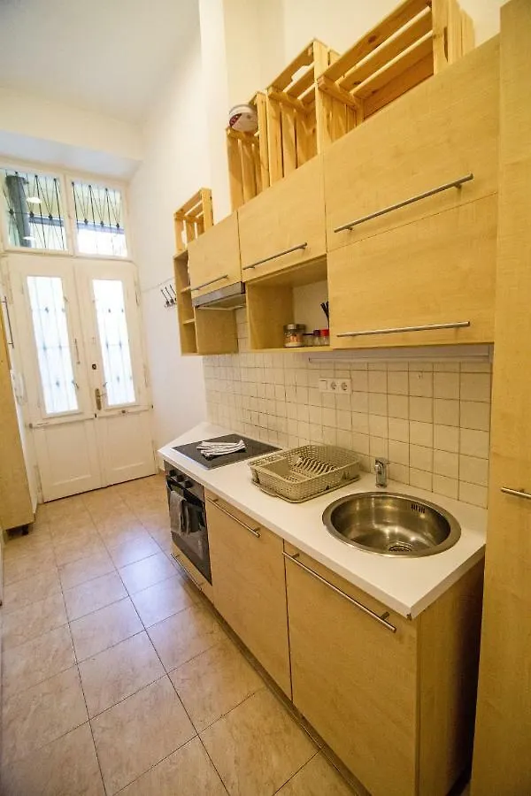 Very Central Apartment- 2 Bedrooms And 2 Bathrooms Budapest Hungary