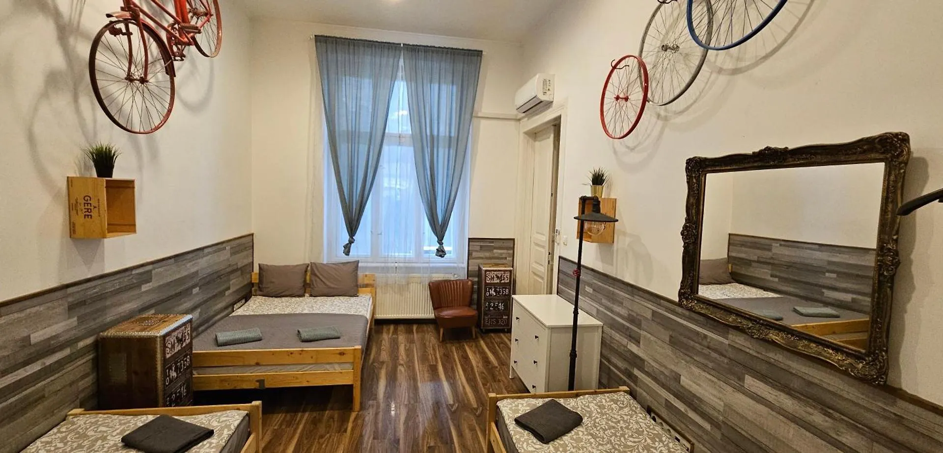Very Central Apartment- 2 Bedrooms And 2 Bathrooms Budapest Lejlighed